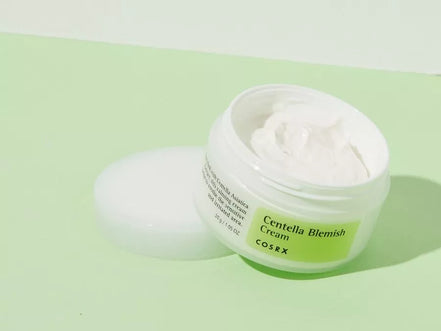 COSRX Centella Blemish Cream krem z wąkrotą na niedoskonałości 30 ml